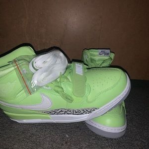 AIR JORDAN “JUST DON” 312